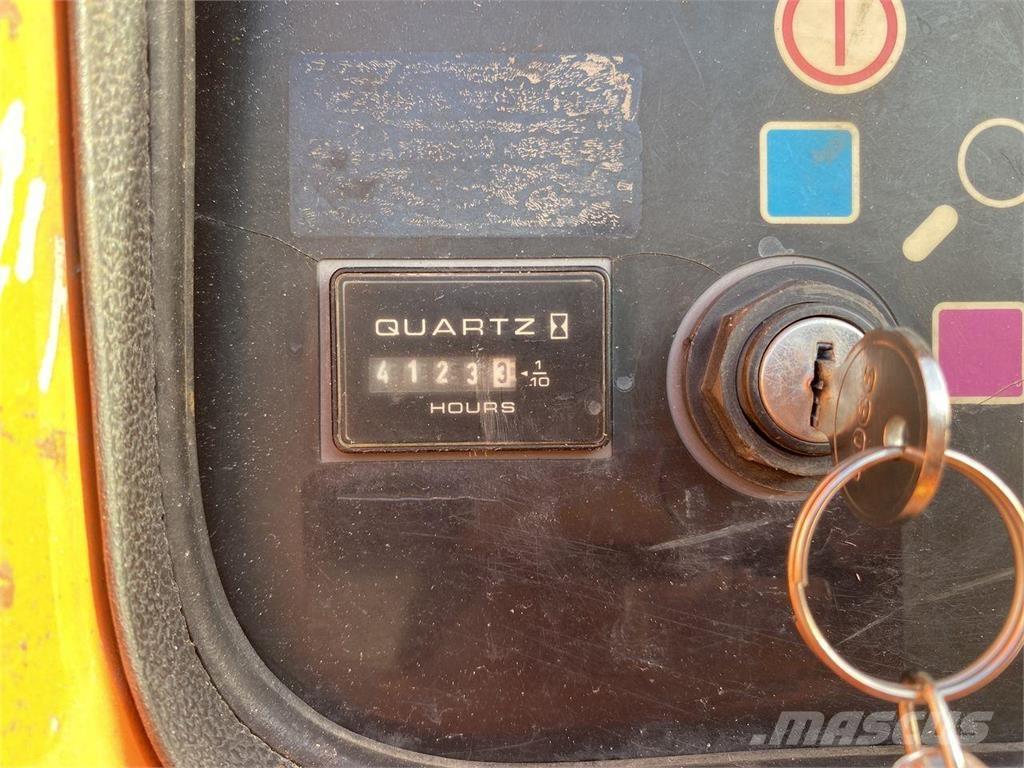 JLG 860SJ Gelenkteleskoparbeitsbühnen