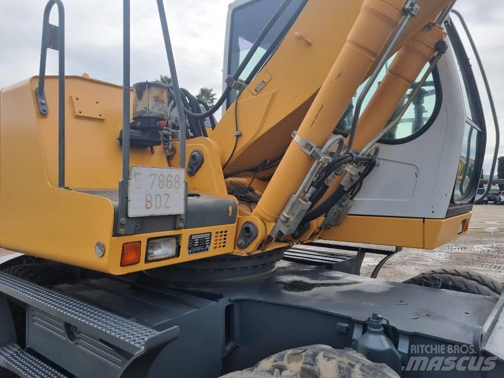Liebherr A 900 C Mobilbagger
