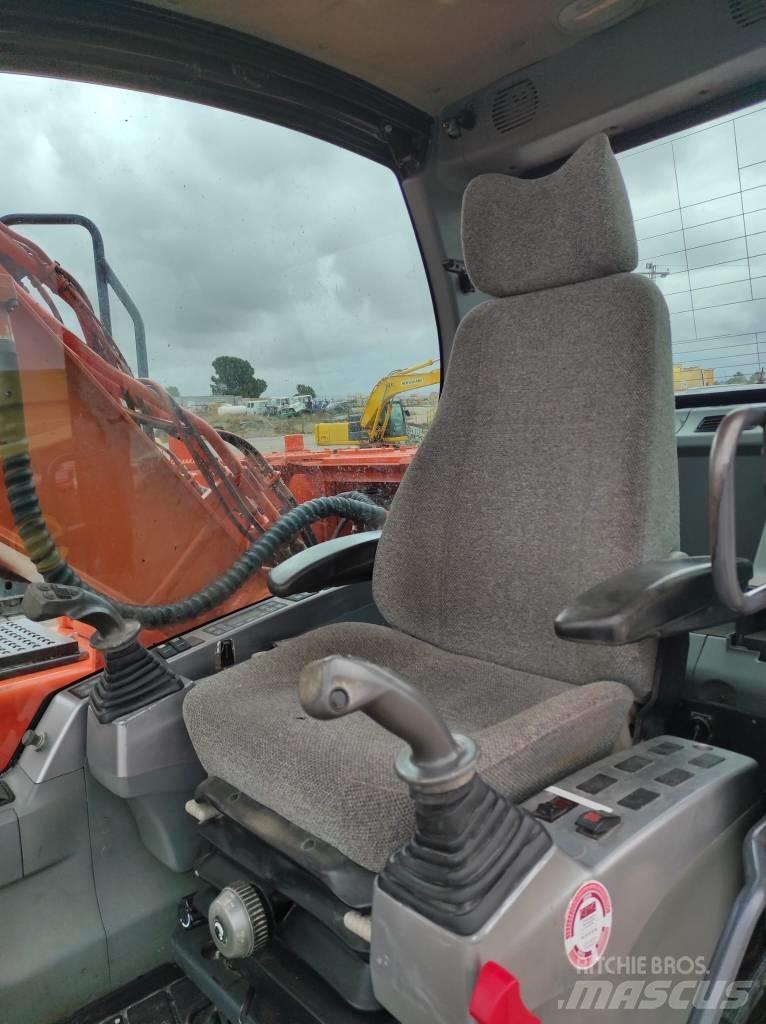 Doosan DX 180 LC Raupenbagger