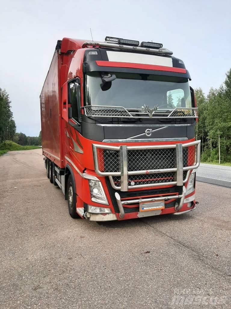 Volvo FH 13 Holztransportanhänger