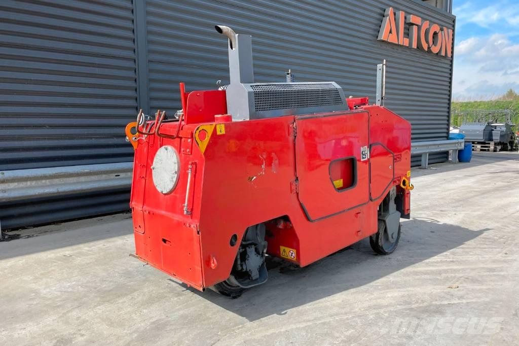 Wirtgen W 350 Asphaltfräsen