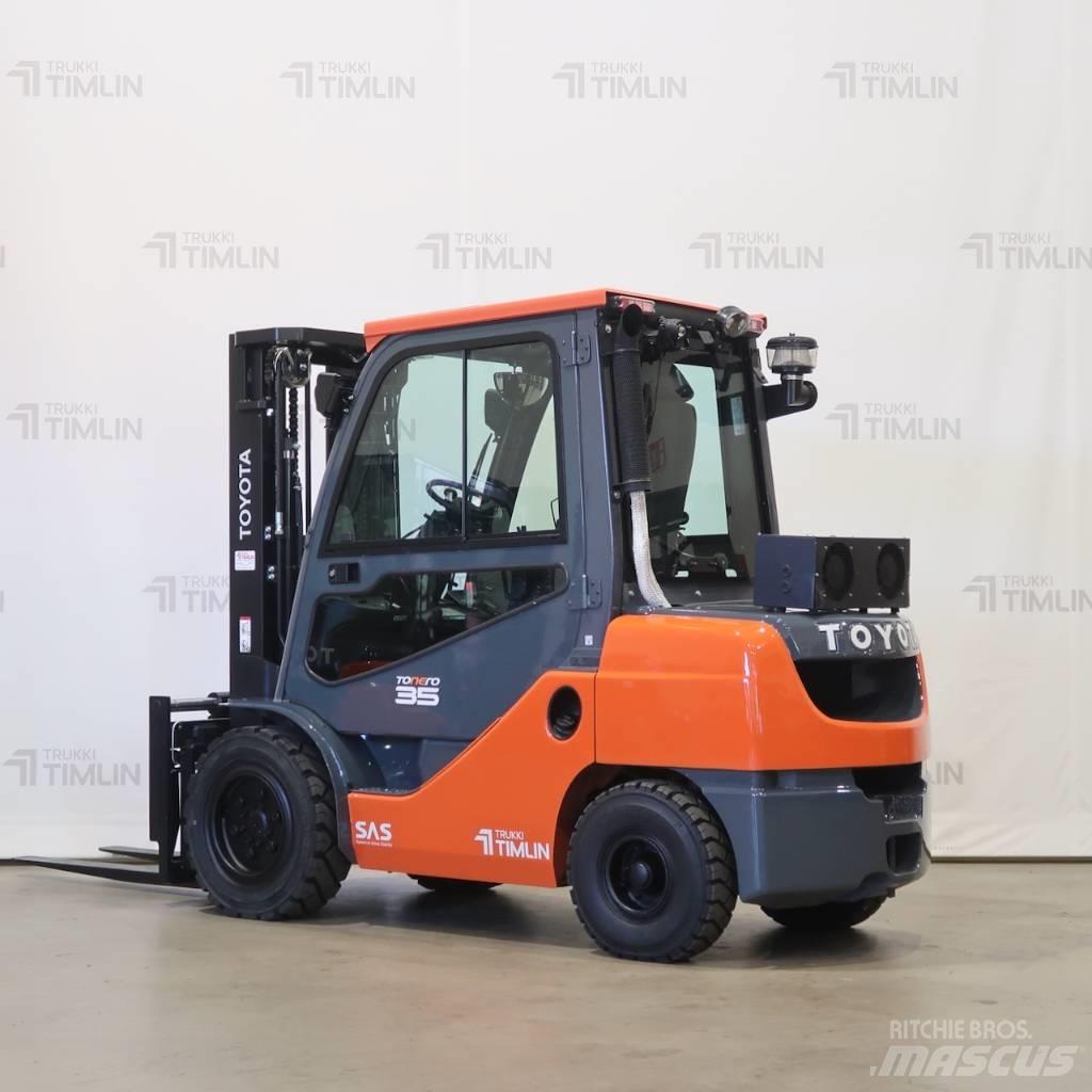 Toyota 52-8FDJF35 Diesel Stapler