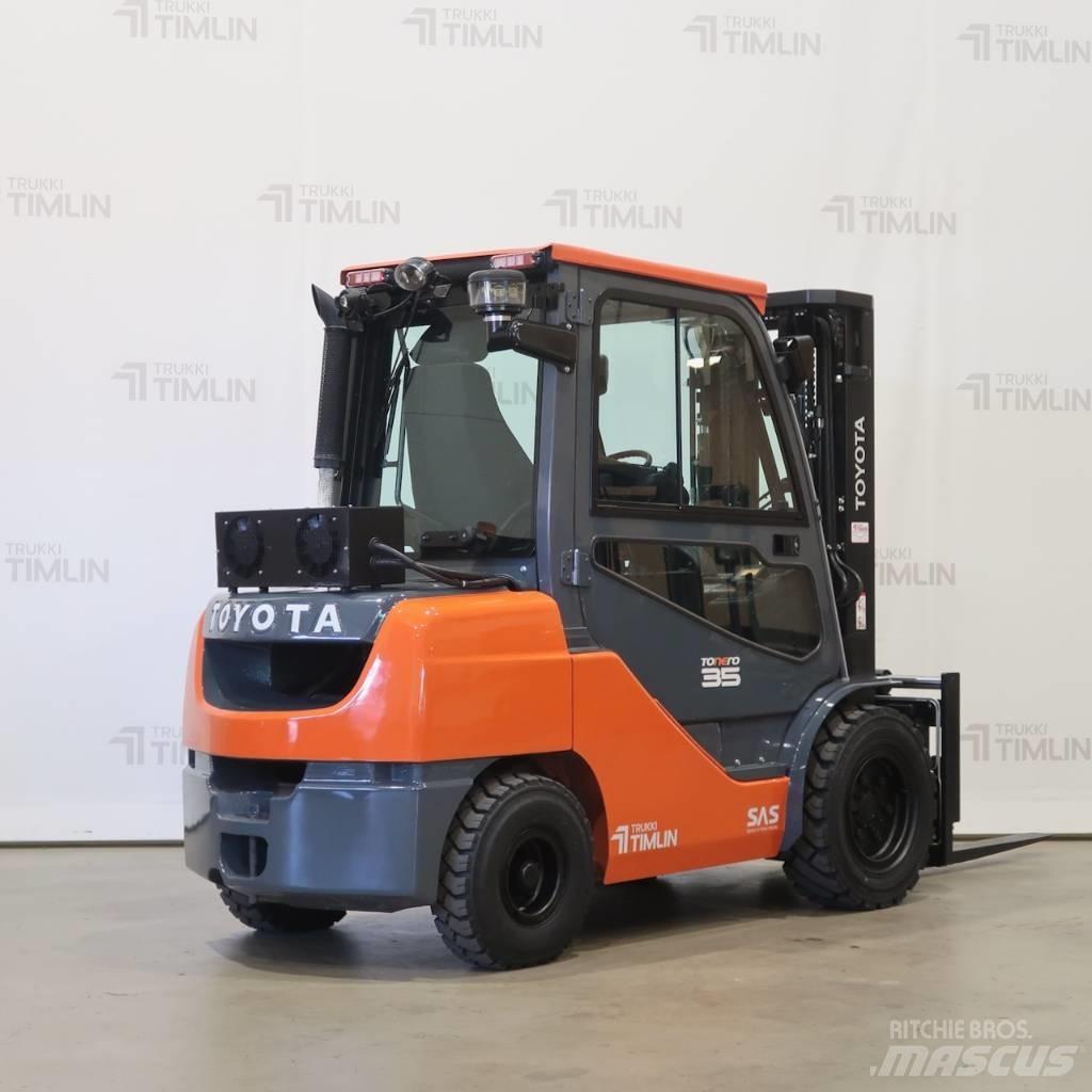 Toyota 52-8FDJF35 Diesel Stapler