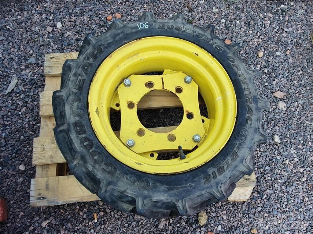 Goodyear 200/70R16 Reifen
