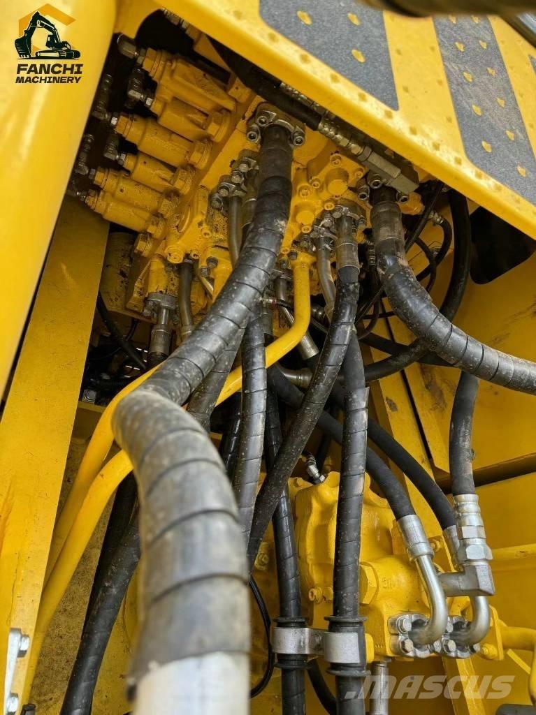 Komatsu PC 220 LC Raupenbagger
