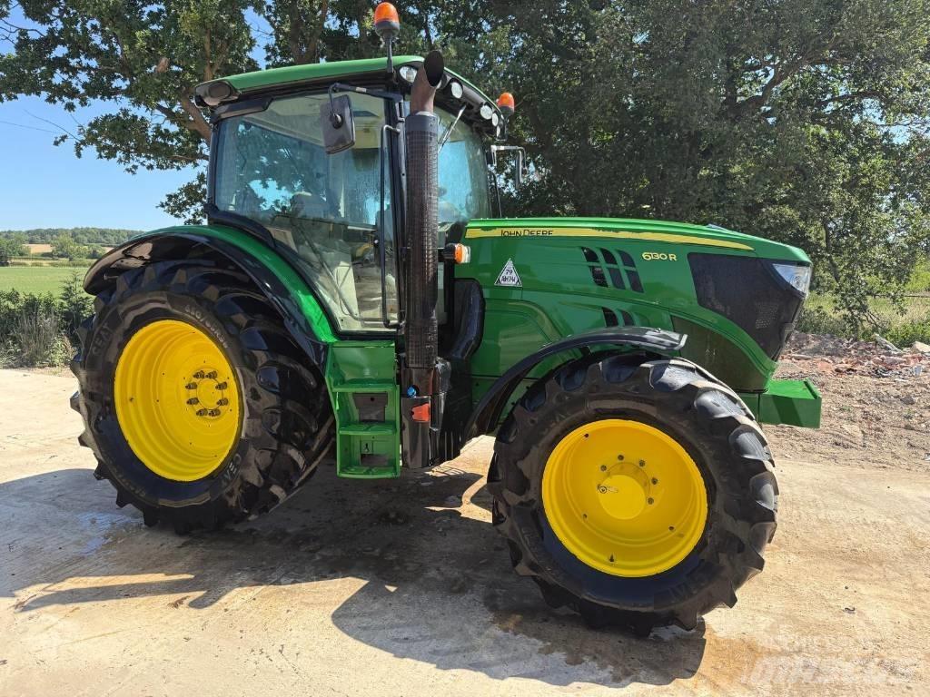 John Deere 6130 R Traktoren
