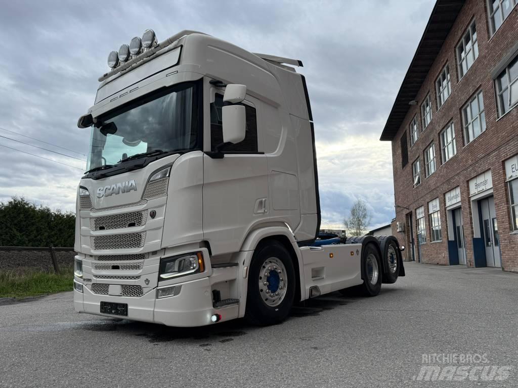 Scania R 590 Sattelzugmaschinen