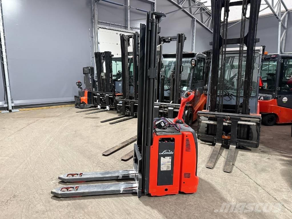 Linde D 14 Selbstfahrstapler