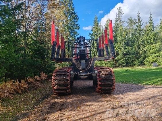 Komatsu 875 Forwarder