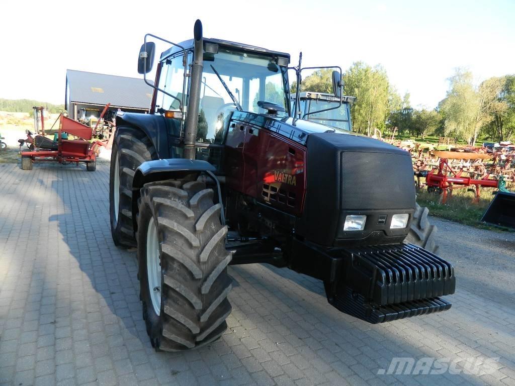 Valtra 8550 Traktoren