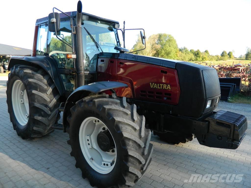 Valtra 8550 Traktoren