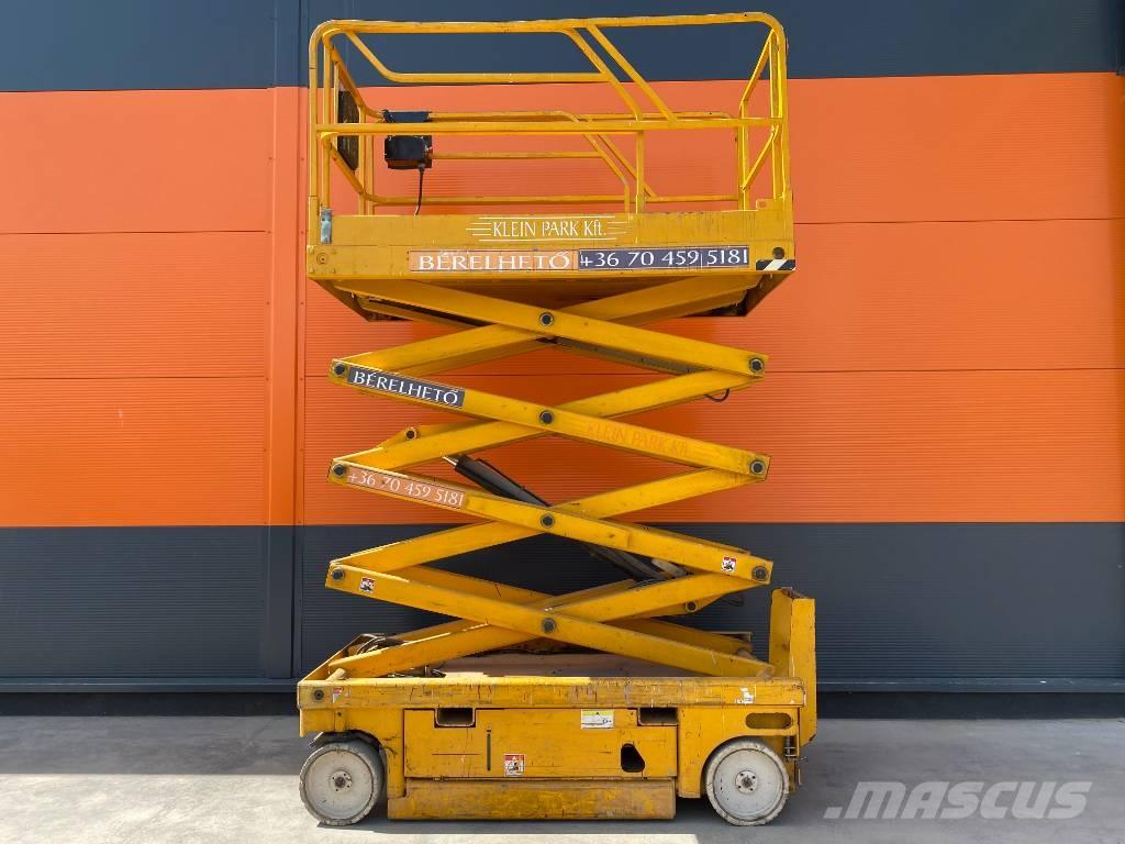 Haulotte Compact 10 Scheren-Arbeitsbühnen