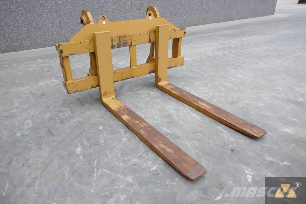 CAT 966/972 Forks Transport Sonstige
