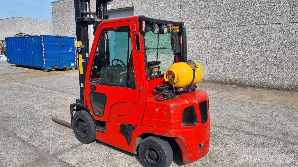 Hyster H 3.00 FT Gas Stapler