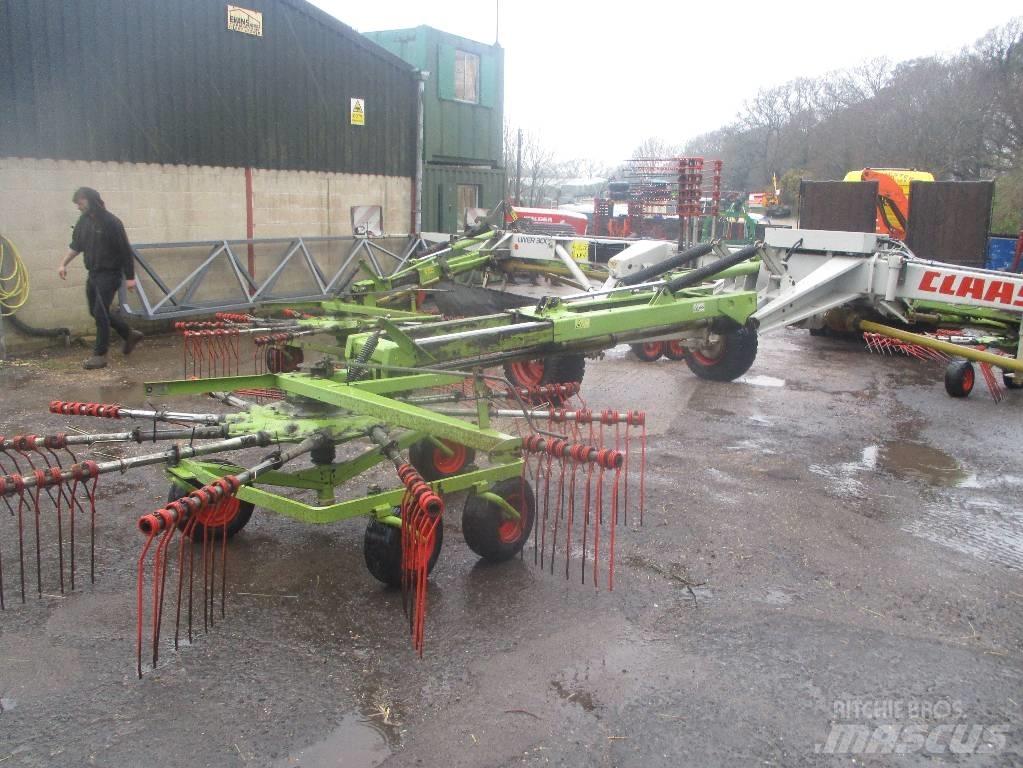 CLAAS Liner 3000 Kreiselheuer/-wender