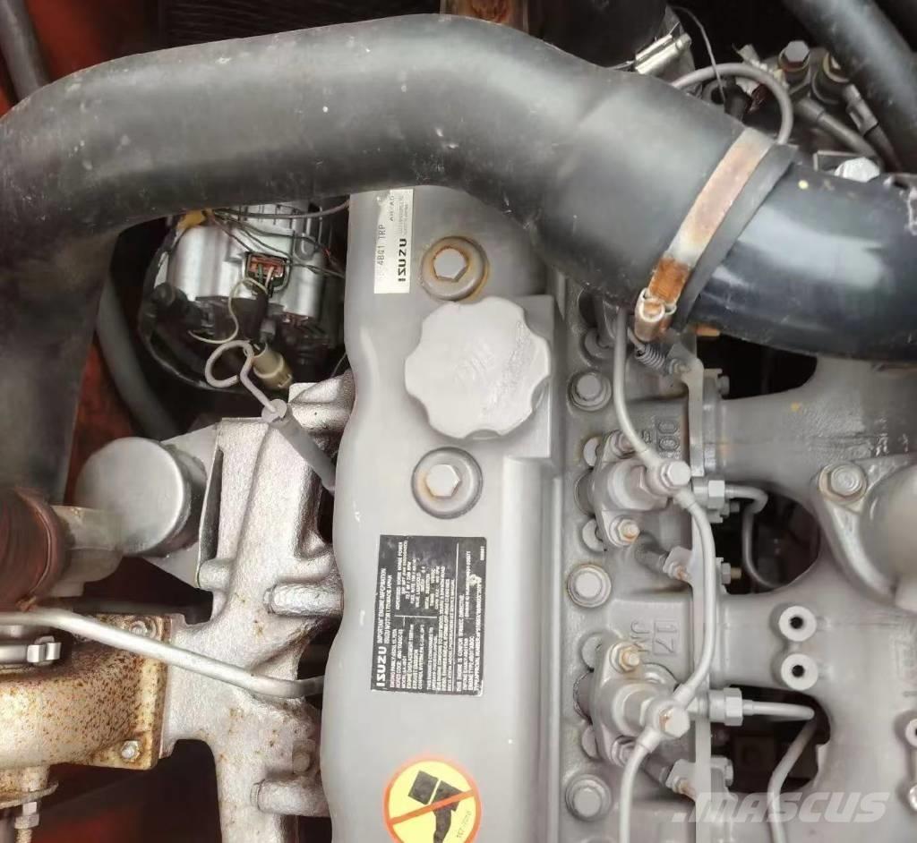 Hitachi 135 US-6 Raupenbagger