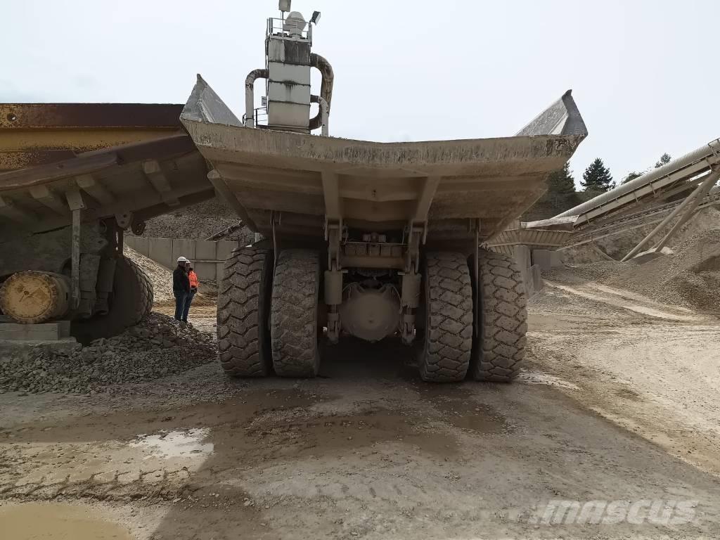 Komatsu HD 605-5 Dumper - Starr