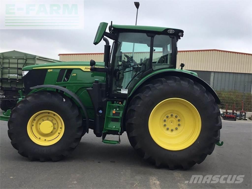 John Deere 6R215 Traktoren