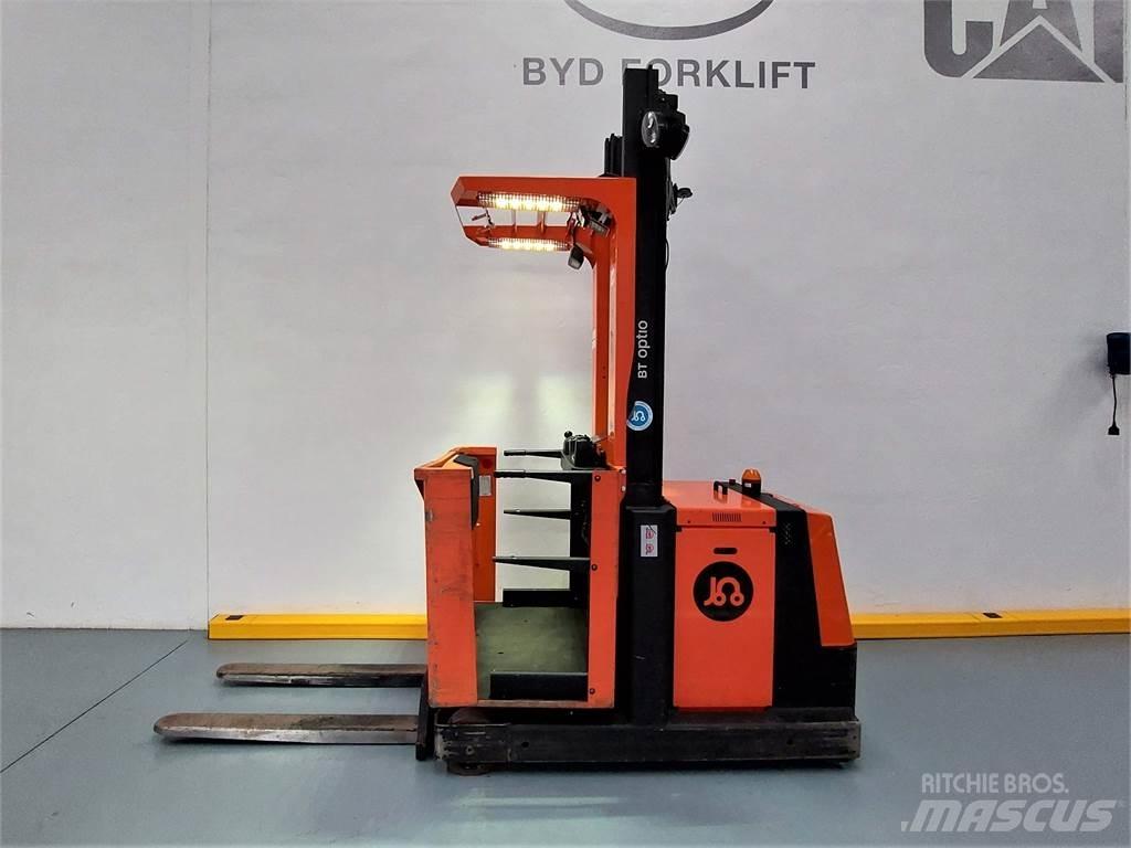 BT OME100M Mittelhub-Kommissionierer