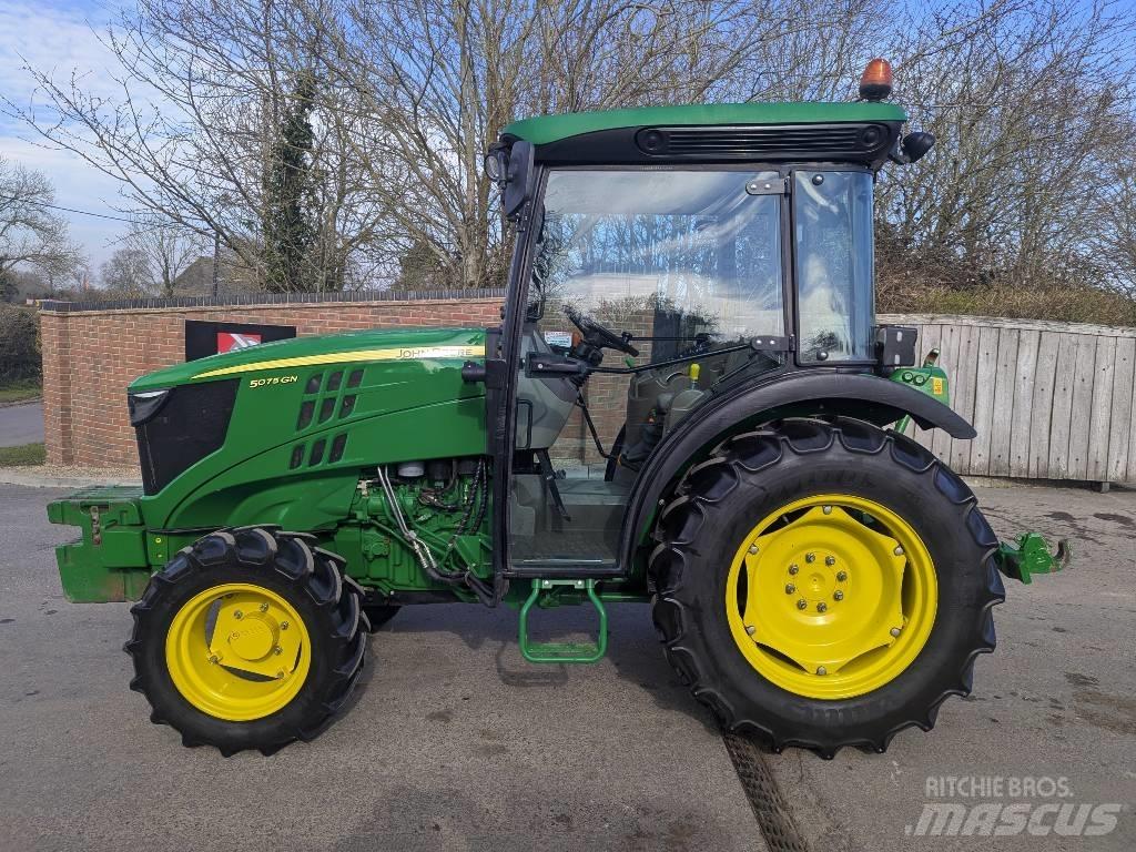 John Deere 5075GN Traktoren