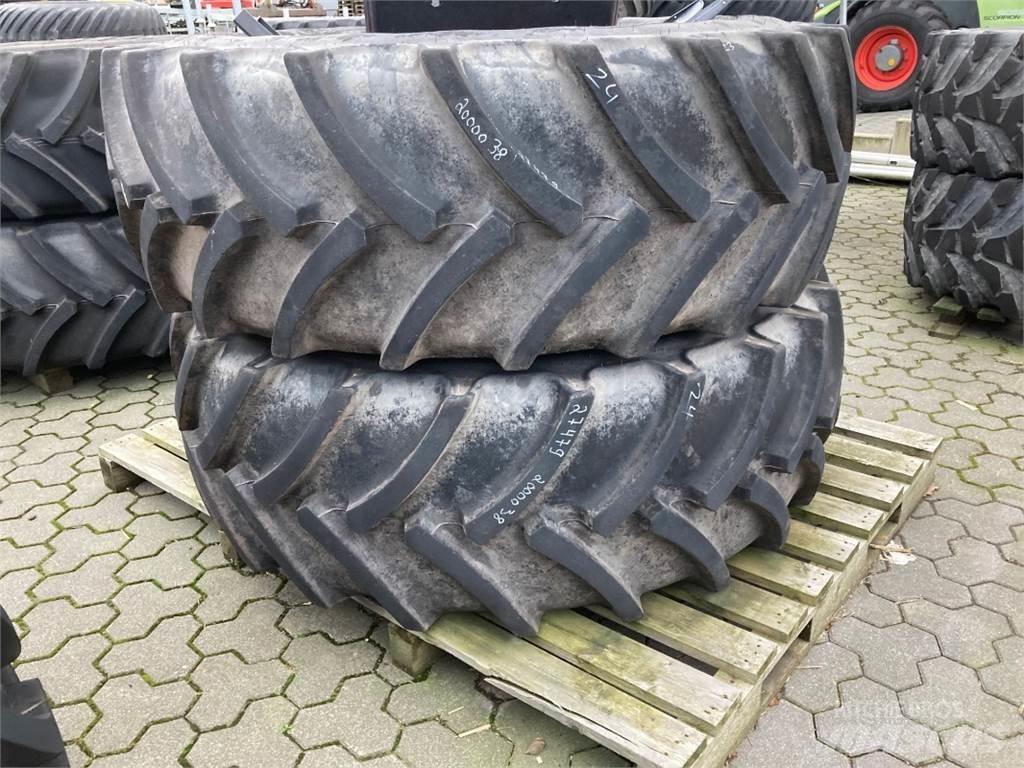 Mitas 2x 650/65R42 Sonstiges Traktorzubehör