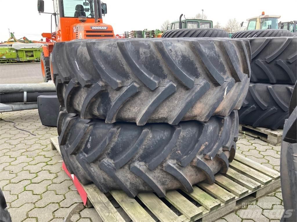 Mitas 2x 650/65R42 Sonstiges Traktorzubehör