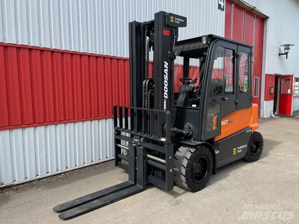 Doosan B 50 X-7 Elektro Stapler