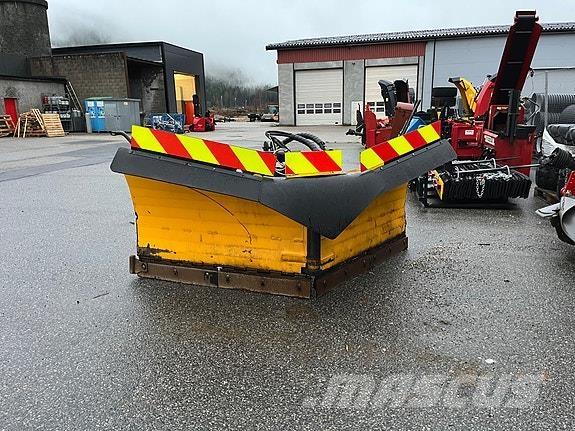 Dalen 3025_TP Schneeschilde und -pflüge