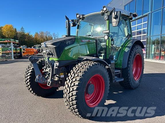 Fendt 211 Profi Traktoren