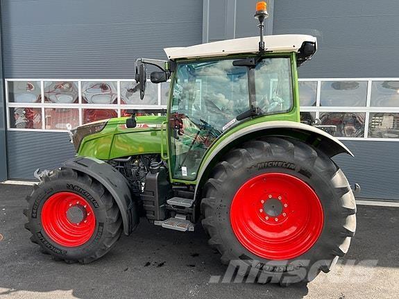 Fendt 211 Profi+ Traktoren