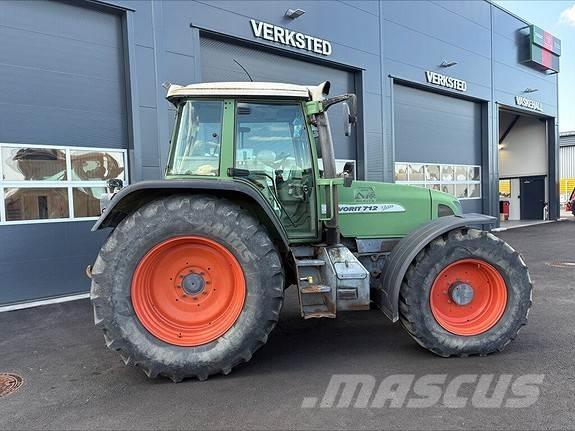 Fendt 712 Favorit Traktoren