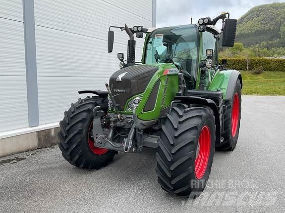 Fendt 718 Traktoren