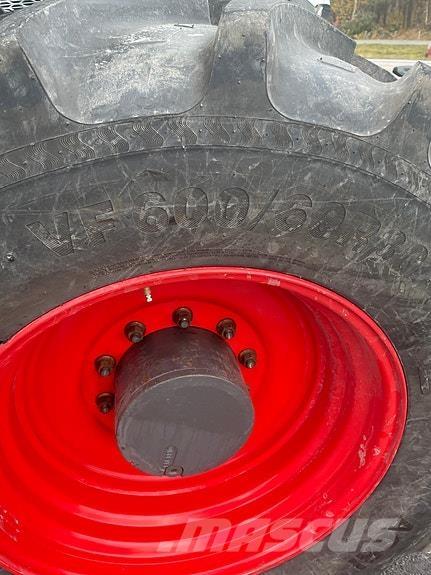 Fendt 828 Vario Traktoren