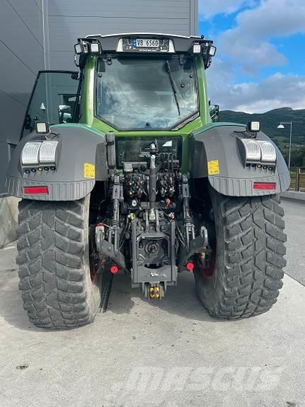 Fendt 828 Vario Traktoren