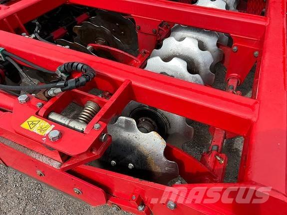 Horsch Pronto 6 DC Düngemittelverteiler