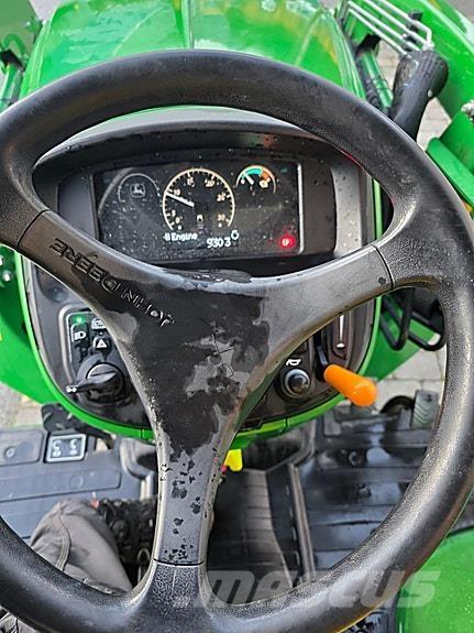 John Deere 3038E Traktoren
