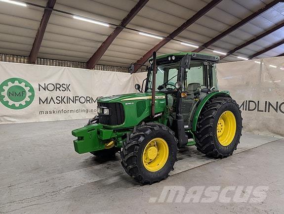 John Deere 5090G Traktoren