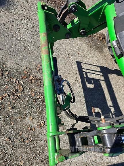 John Deere 6120M Traktoren