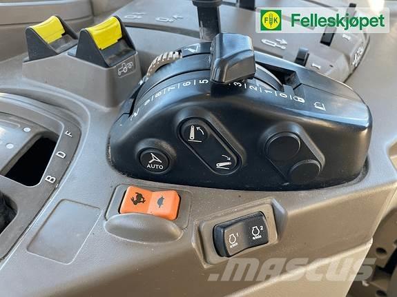 John Deere 6120M Traktoren