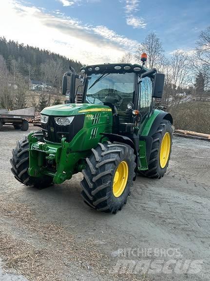 John Deere 6130R Traktoren