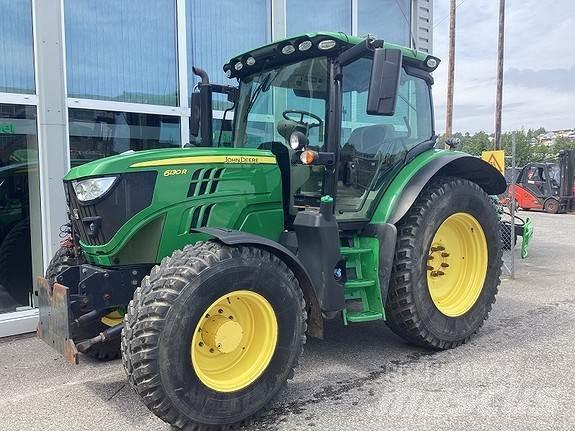 John Deere 6130R Traktoren
