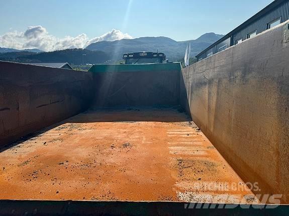 John Deere 6215R Traktoren