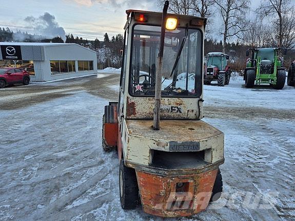 Nissan  Diesel Stapler
