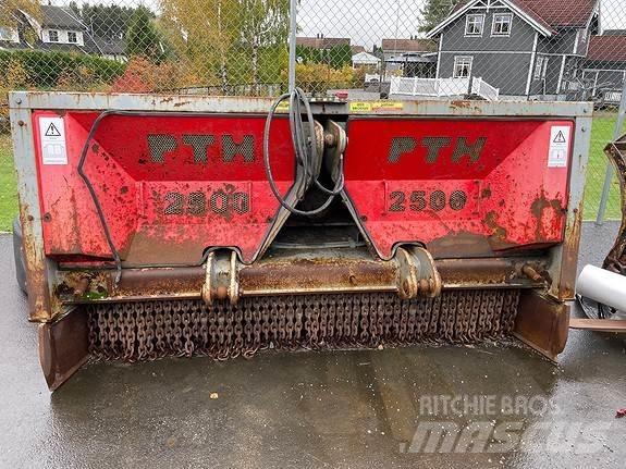 PTH Crusher 2500 Sonstige Landmaschinen