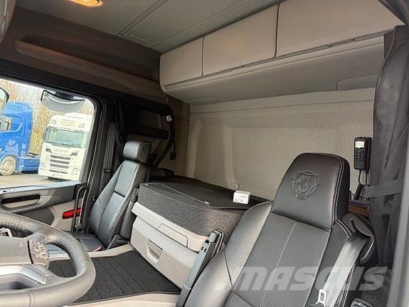 Scania P340 Kastenaufbau