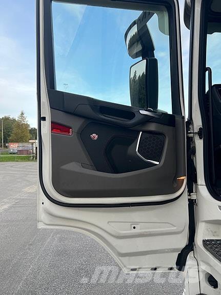 Scania R660 Kastenaufbau