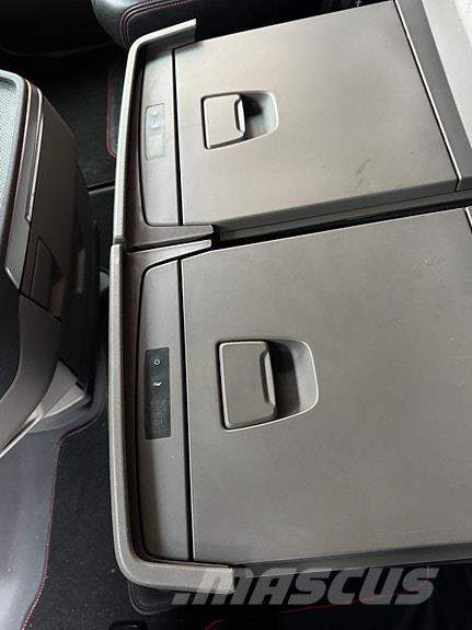 Scania S650B6X2NB Kastenaufbau