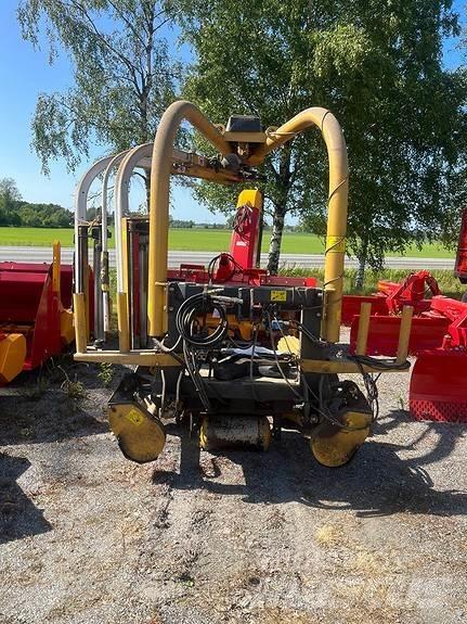 Tanco 1540E Twin Rundballenpressen