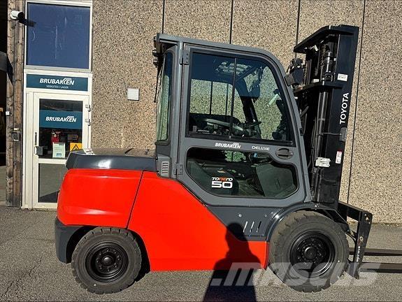 Toyota 40-8FD50N Diesel Stapler