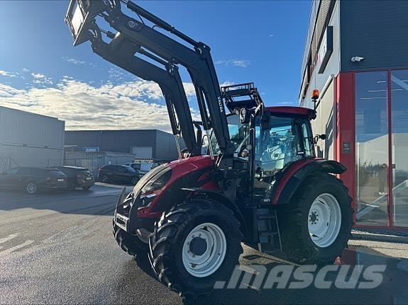 Valtra A115 H4 Traktoren
